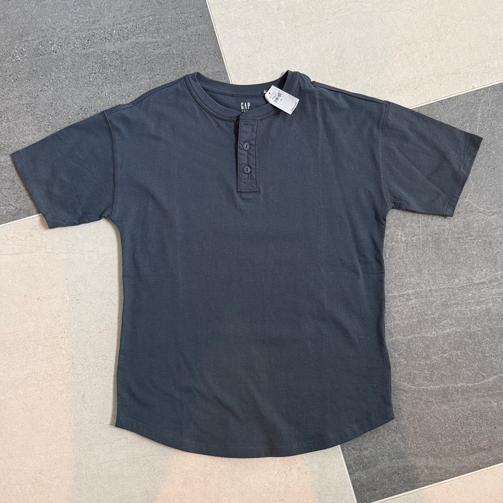 GAP Boys Charcoal Short Sleeve Henley size 10